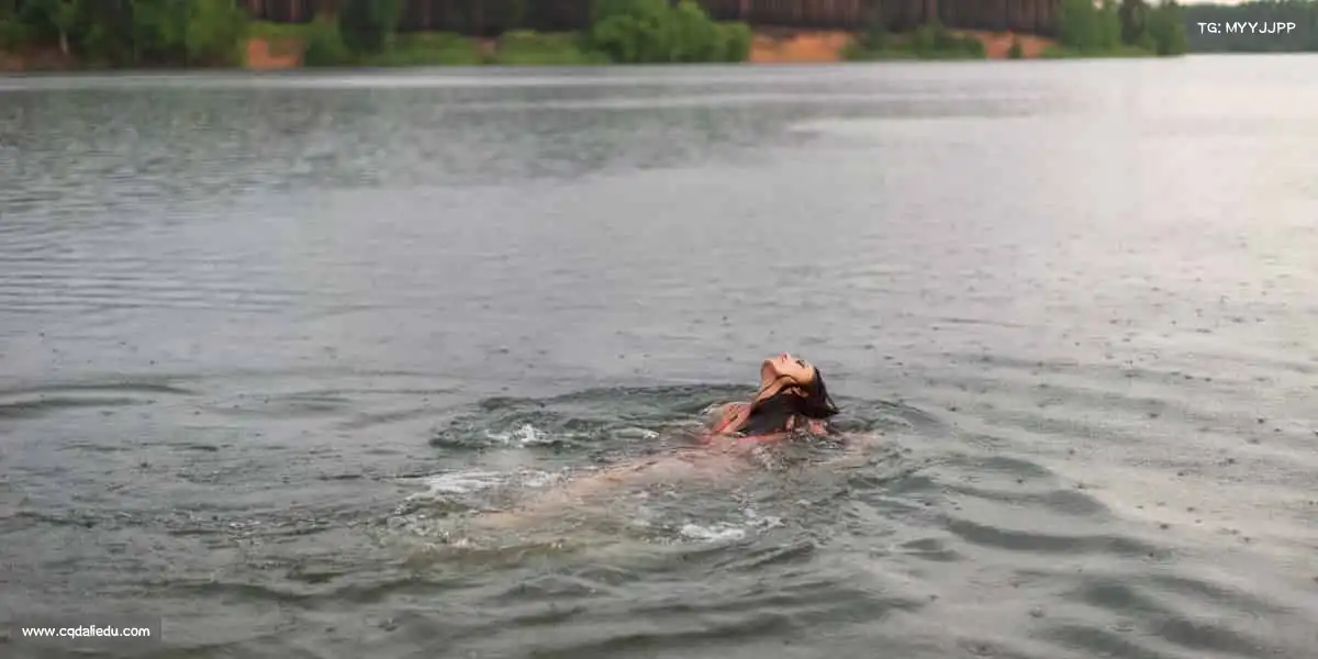 <strong>必一运动官网</strong>🏊【破浪前行】在水中沉浮，更在人生中掌控方向！